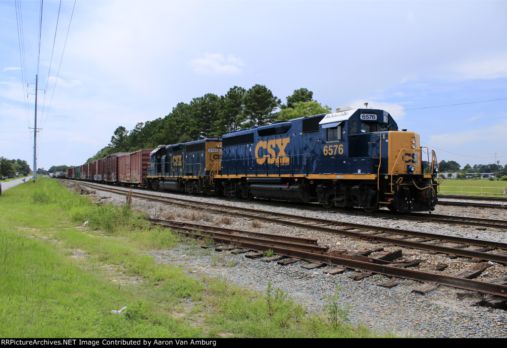 CSX L730 Tied Down